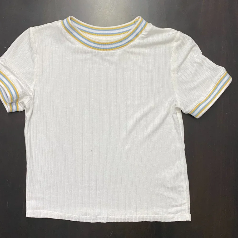 🌸LOVE J  Crop Top‎